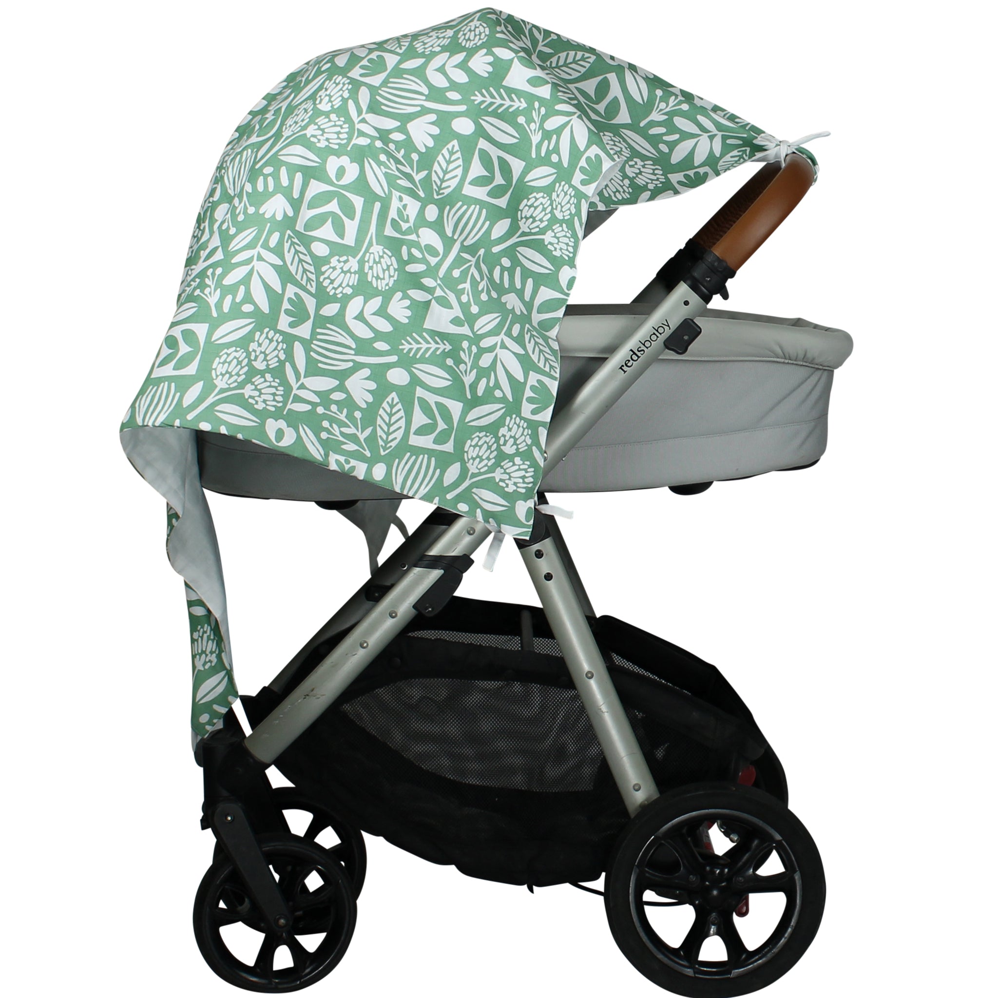 Side pram view of musluv cover